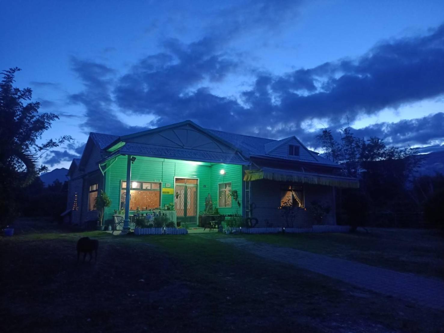 十畝田山莊會館 Hotell Chishang Eksteriør bilde