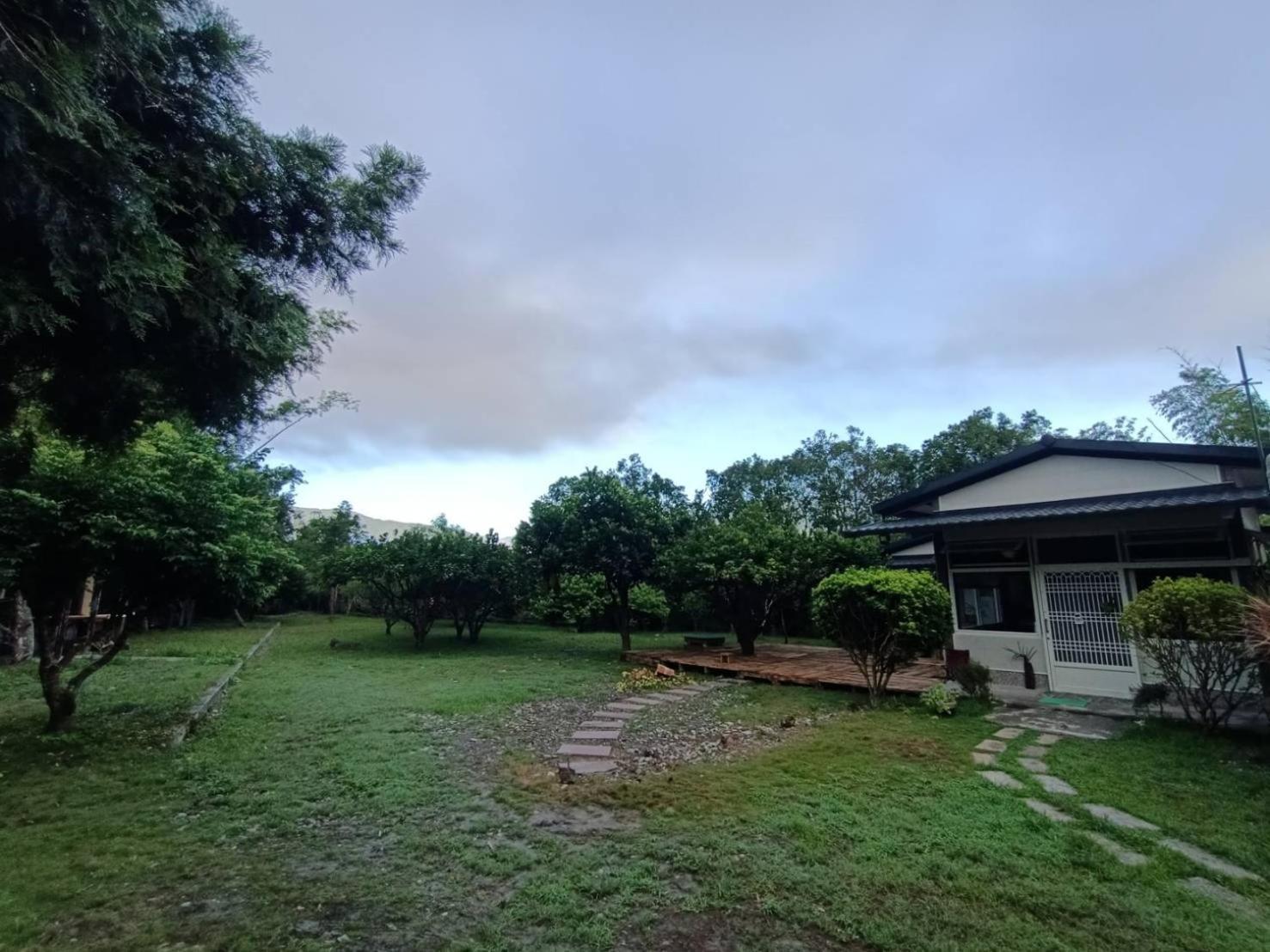 十畝田山莊會館 Hotell Chishang Eksteriør bilde