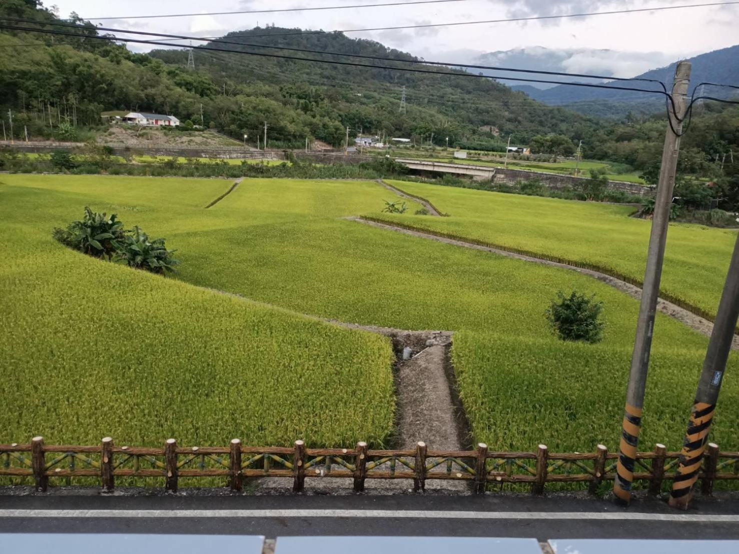 十畝田山莊會館 Hotell Chishang Eksteriør bilde